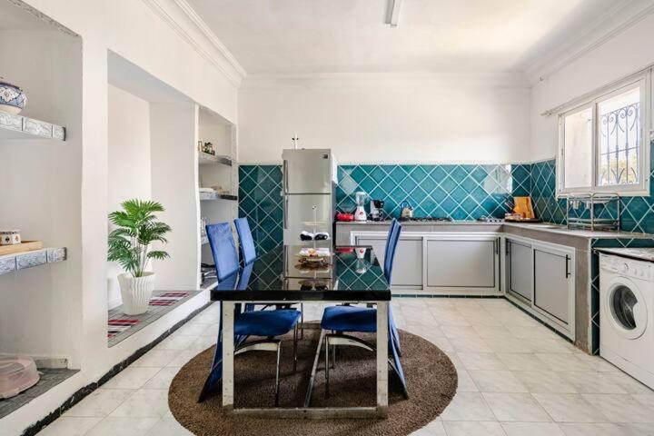 Ocean Breeze ,See View Apartment L'Oasis Екстериор снимка
